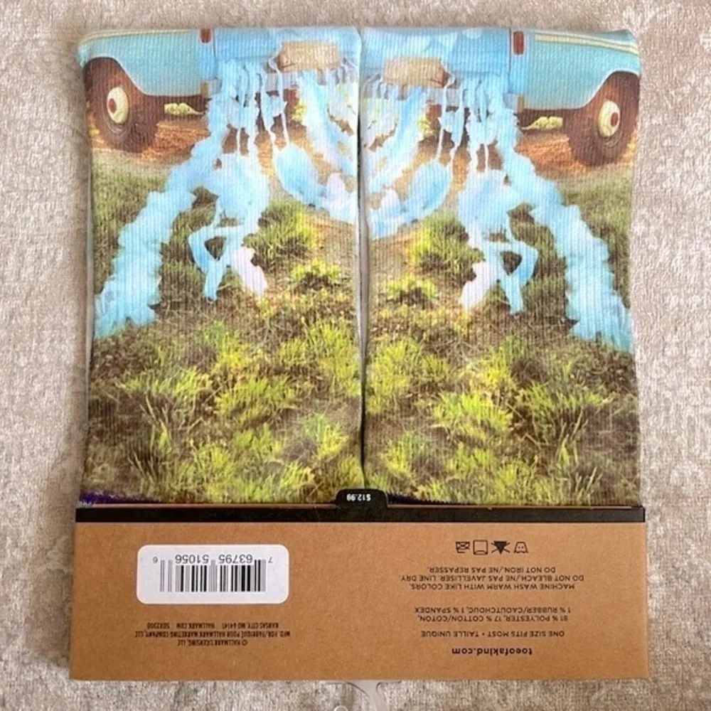 Brand New Hallmark Toe of A Kind Crew Socks Wedding Hot Air Balloon Adventure